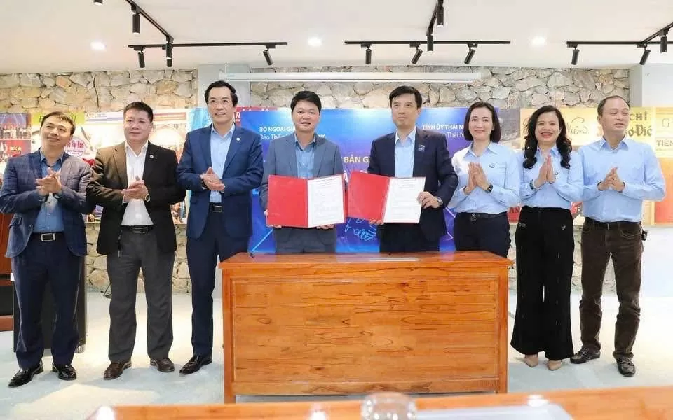 Báo Thế giới và Việt Nam ký thỏa thuận hợp tác với Báo Thái Nguyên Báo Thế giới và Việt Nam ký thỏa thuận hợp tác với Báo Thái Nguyên