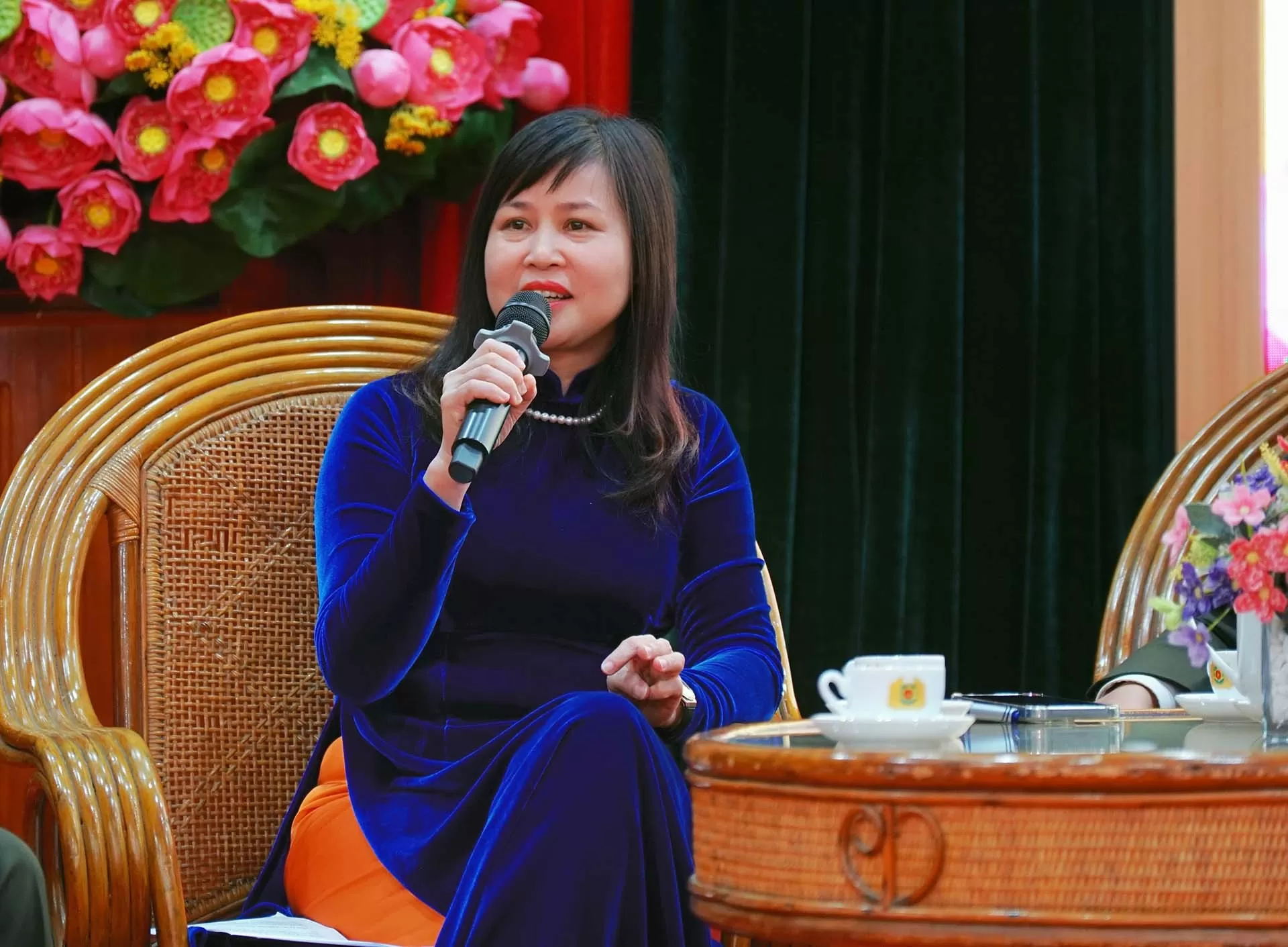 Tọa đàm xây dựng chiến lược bình đẳng giới và nâng cao quyền năng cho phụ nữ Tọa đàm xây dựng chiến lược bình đẳng giới và nâng cao quyền năng cho phụ nữ