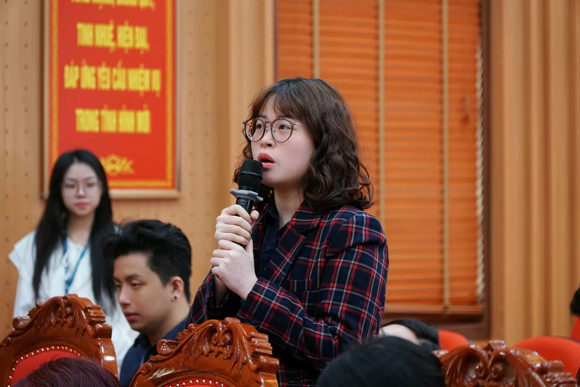 Tọa đàm xây dựng chiến lược bình đẳng giới và nâng cao quyền năng cho phụ nữ Tọa đàm xây dựng chiến lược bình đẳng giới và nâng cao quyền năng cho phụ nữ