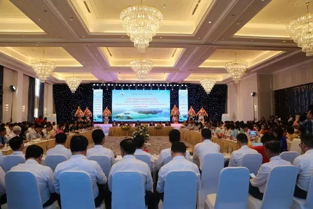 Hội thảo khoa học “Phát triển giáo dục Hạ Long trong kỷ nguyên mới - Kỷ nguyên vươn mình của dân tộc” Hội thảo khoa học “Phát triển giáo dục Hạ Long trong kỷ nguyên mới - Kỷ nguyên vươn mình của dân tộc”