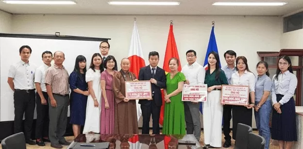 Doanh nhân Phạm Đình Thương và những bước chân không nghỉ hướng về quê hương Việt Nam Doanh nhân Phạm Đình Thương và những bước chân không nghỉ hướng về quê hương Việt Nam