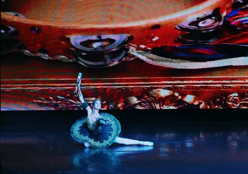 Vũ điệu ballet tôn vinh tình hữu nghị Việt Nam-Cuba Vũ điệu ballet tôn vinh tình hữu nghị Việt Nam-Cuba