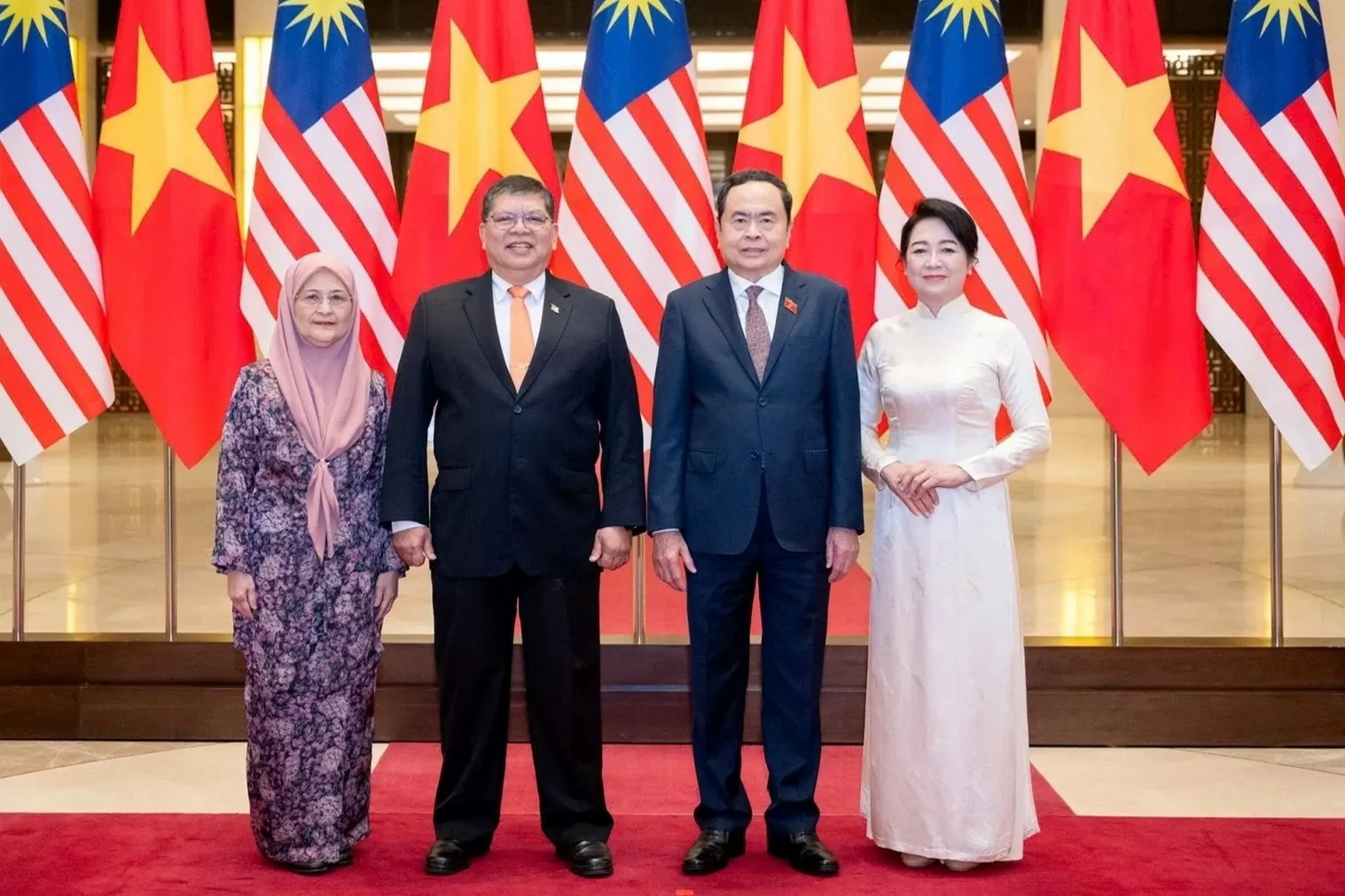 Chủ tịch Quốc hội Trần Thanh Mẫn dự AIPA 46, thăm Malaysia: Sát cánh cùng nghị viện thành viên ASEAN tạo nên 'tuyến đầu' vì tương lai chung bền vững Chủ tịch Quốc hội Trần Thanh Mẫn dự AIPA 46, thăm Malaysia: Sát cánh cùng nghị viện thành viên ASEAN tạo nên 'tuyến đầu' vì tương lai chung bền vững