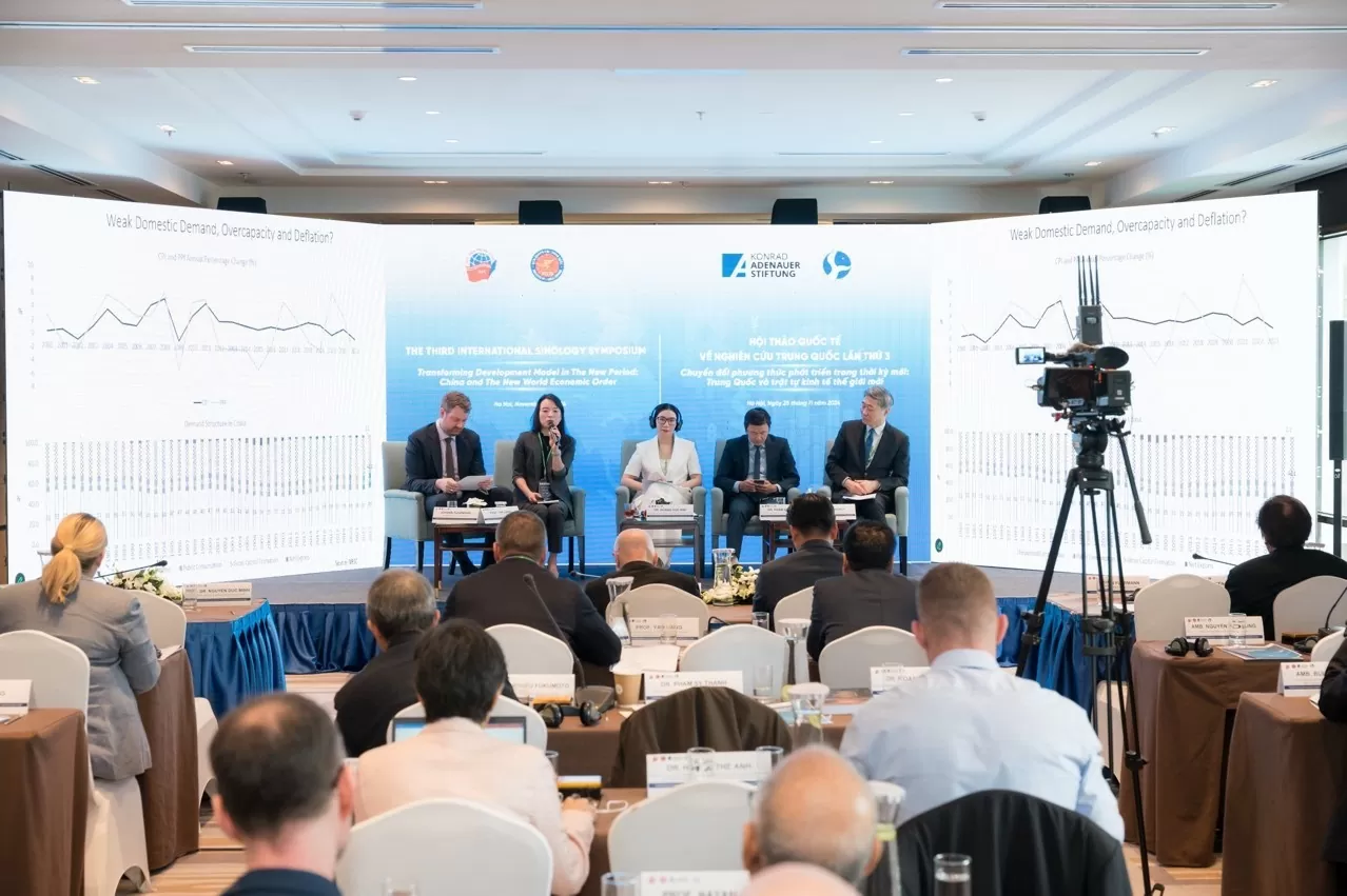 Trung Quốc và trật tự kinh tế thế giới mới Trung Quốc và trật tự kinh tế thế giới mới