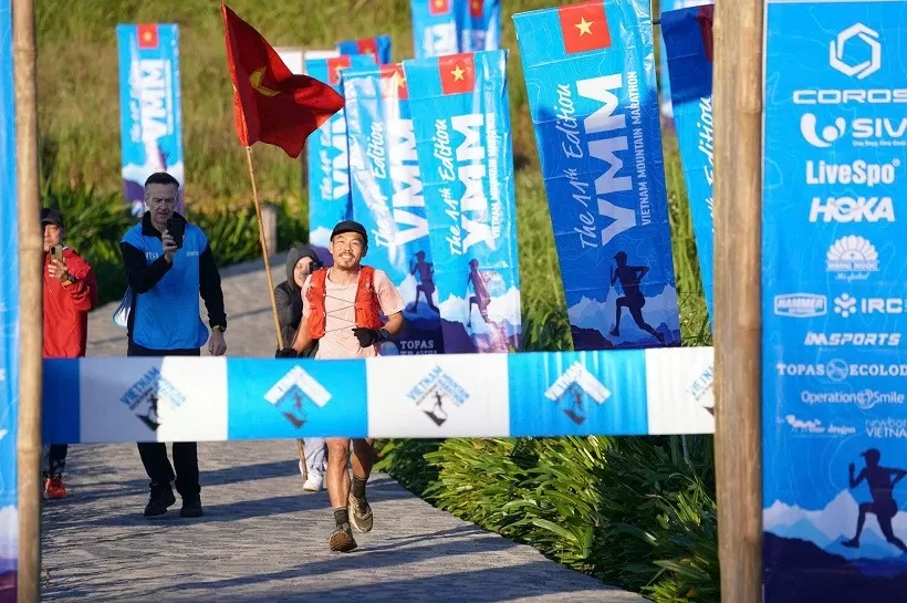 Vận động viên Việt Nam giành thành tích xuất sắc tại giải chạy Vietnam Mountain Marathon 2024 Vận động viên Việt Nam giành thành tích xuất sắc tại giải chạy Vietnam Mountain Marathon 2024