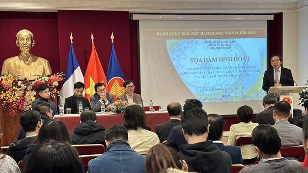 tri thuc dang vien tai phap chung nguyen vong dong gop cho phat trien dat nuoc