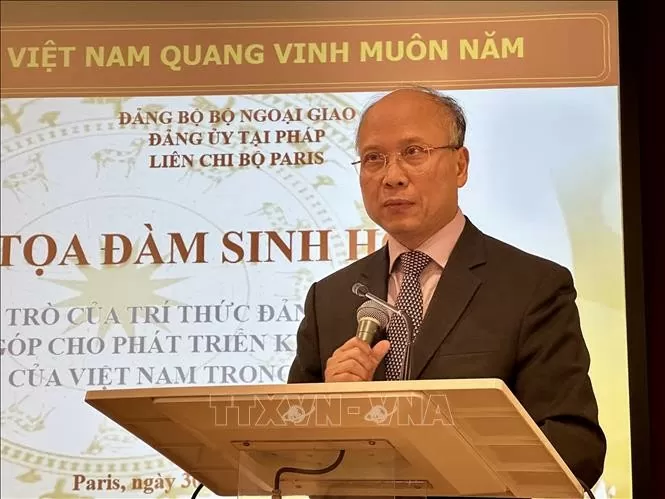 Trí thức đảng viên tại Pháp đóng góp cho phát triển khoa học công nghệ Việt Nam trong thời kỳ mới Trí thức đảng viên tại Pháp chung nguyện vọng đóng góp cho phát triển đất nước