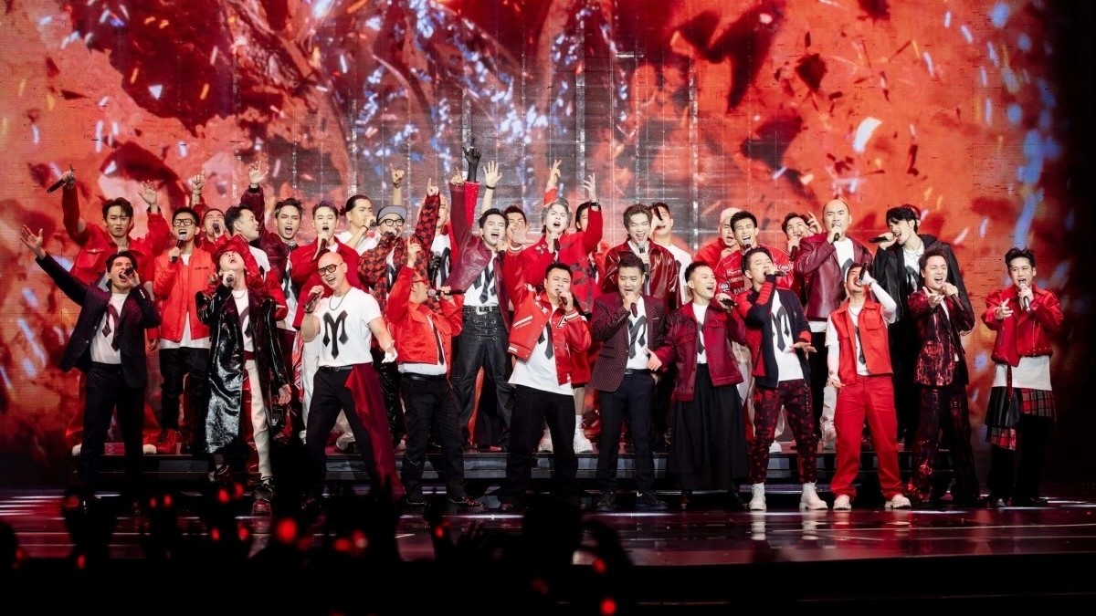 tranh mat tien oan khi mua ve anh trai say hi va anh trai vuot ngan chong gai