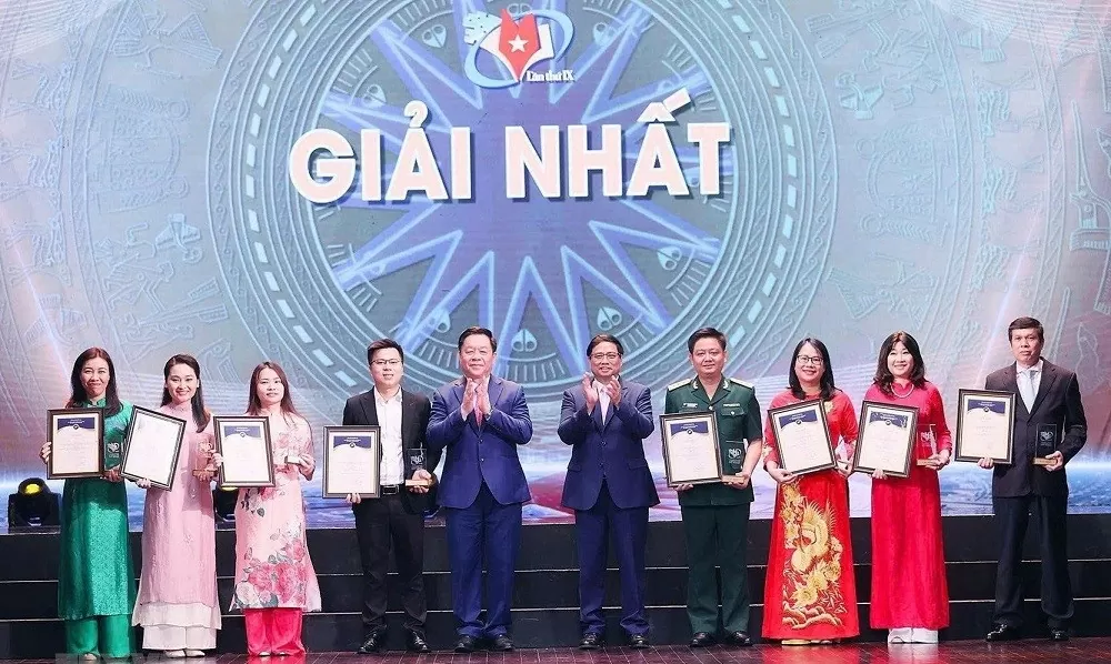 Lễ trao Giải thưởng toàn quốc về thông tin đối ngoại lần thứ X sắp diễn ra tại Hà Nội Lễ trao Giải thưởng toàn quốc về thông tin đối ngoại lần thứ X sắp diễn ra tại Hà Nội