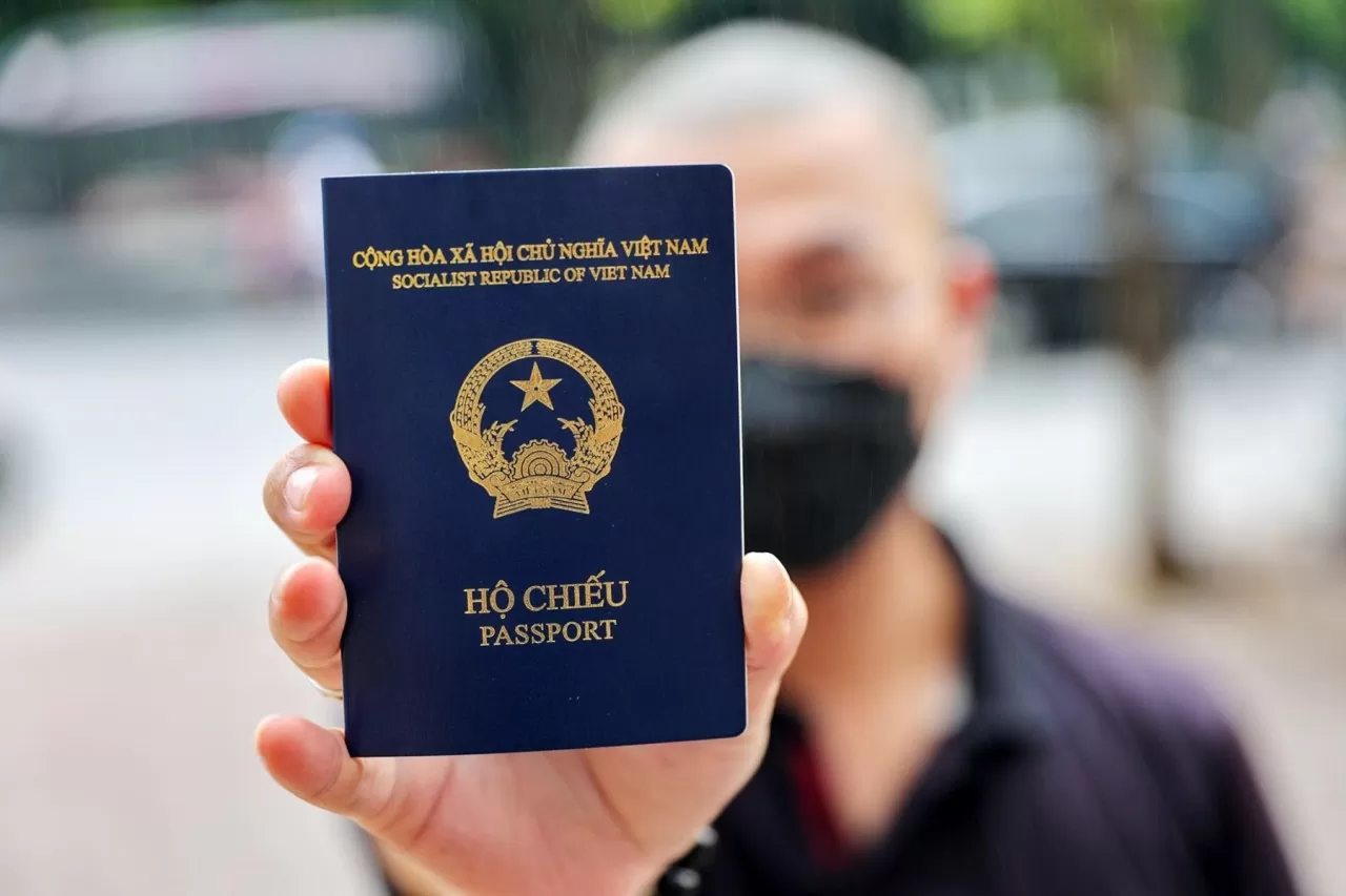 Cảnh bác các chiêu trò lừa đảo cài đặt phần mềm dịch vụ công và làm hộ chiếu online Cảnh bác các chiêu trò lừa đảo cài đặt phần mềm dịch vụ công và làm hộ chiếu online