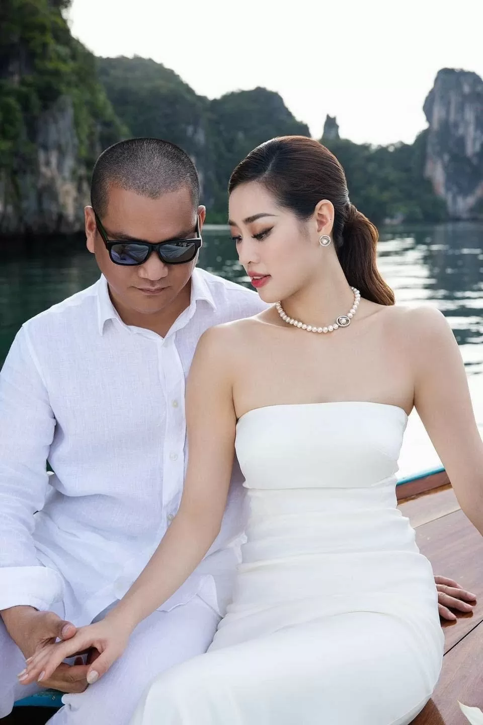 Ngắm ảnh cưới ngọt ngào của Hoa hậu Khánh vân Ngắm ảnh cưới ngọt ngào của Hoa hậu Khánh vân