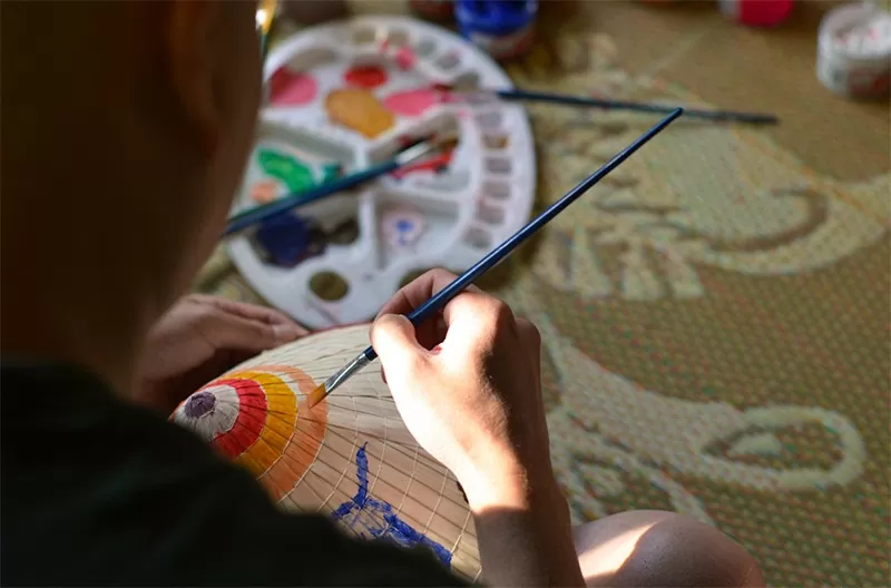 Vẽ nhóm là trải nghiệm mới mẻ với nhiều du khách quốc tế Vẽ nhóm là trải nghiệm mới mẻ với nhiều du khách quốc tế