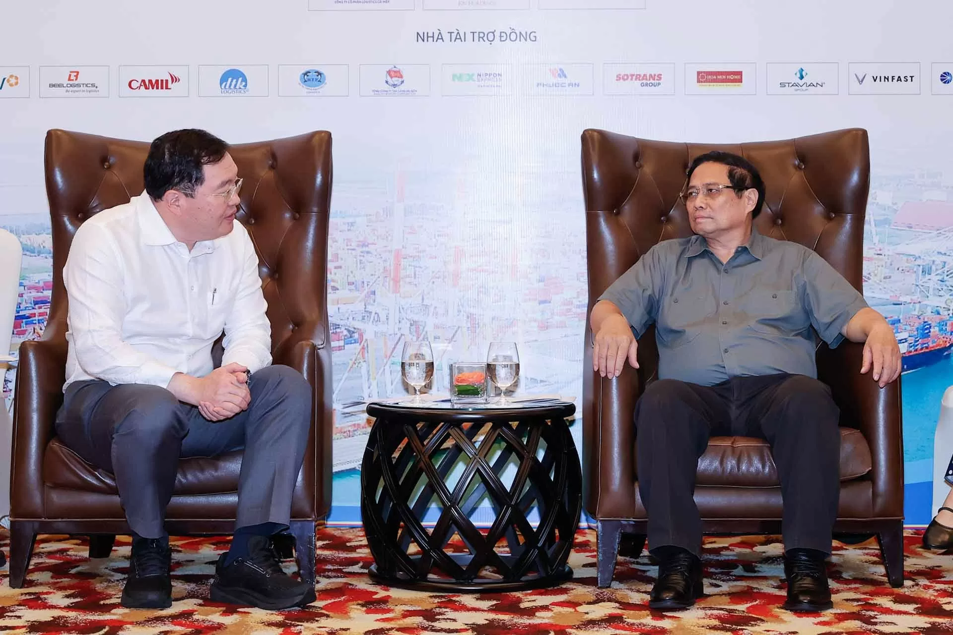 Thủ tướng Phạm Minh Chính tiếp ông Thammasak Sethaudom, Chủ tịch kiêm Giám đốc điều hành Tập đoàn SCG. (Nguồn: VGP) Thủ tướng Phạm Minh Chính tiếp ông Thammasak Sethaudom, Chủ tịch kiêm Giám đốc điều hành Tập đoàn SCG. (Nguồn: VGP)