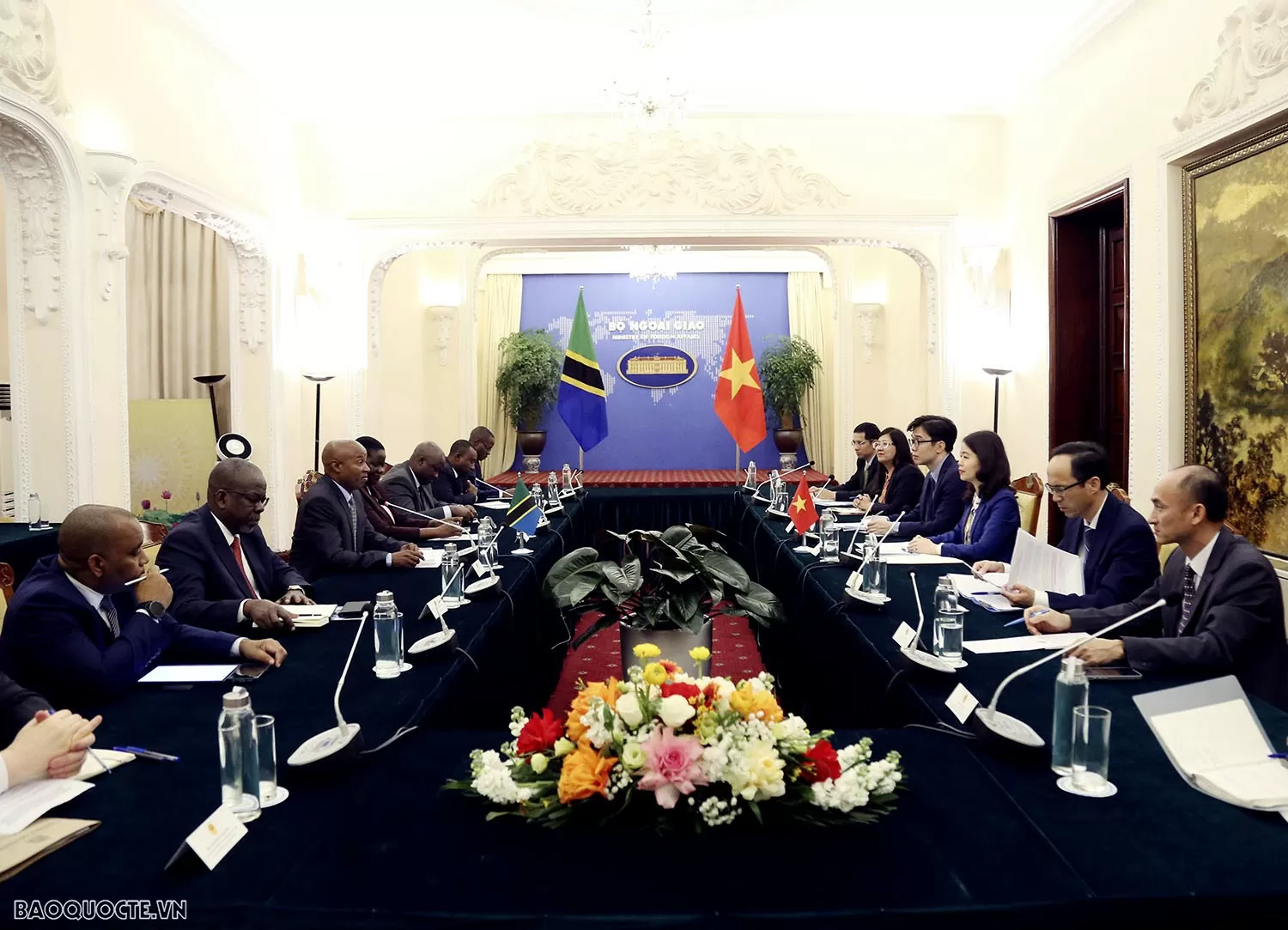 Bộ Ngoại giao Việt Nam và Tanzania tổ chức kỳ họp Tham vấn chính trị lần thứ nhất Thứ trưởng Ngoại giao Nguyễn Minh Hằng chủ trì Tham Vấn Chính trị Việt Nam Tanzania