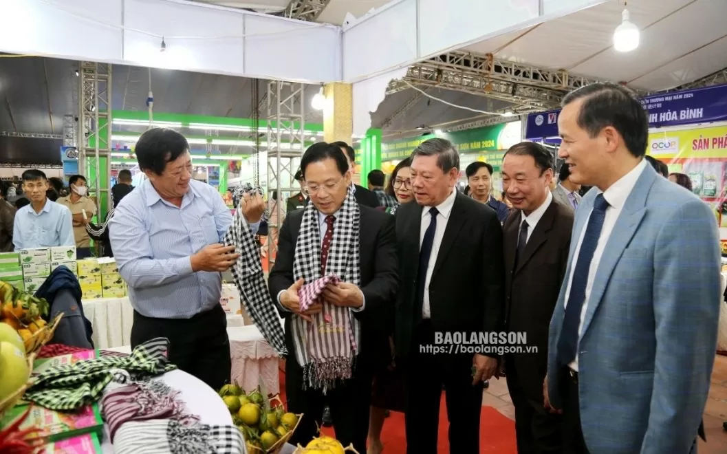 Khai mạc Hội chợ Thương mại, Du lịch quốc tế Việt-Trung Khai mạc Hội chợ Thương mại, Du lịch quốc tế Việt-Trung