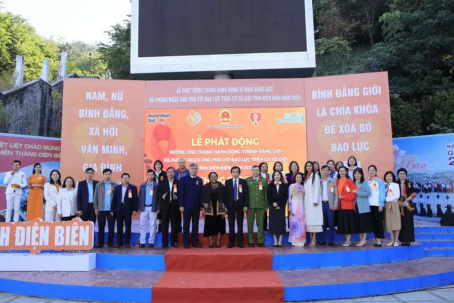 Truyền cảm hứng cho nữ thanh niên dân tộc thiểu số tại Điện Biên về bình đẳng giới và tinh thần lãnh đạo Truyền cảm hứng cho nữ thanh niên dân tộc thiểu số tại Điện Biên về bình đẳng giới và tinh thần lãnh đạo