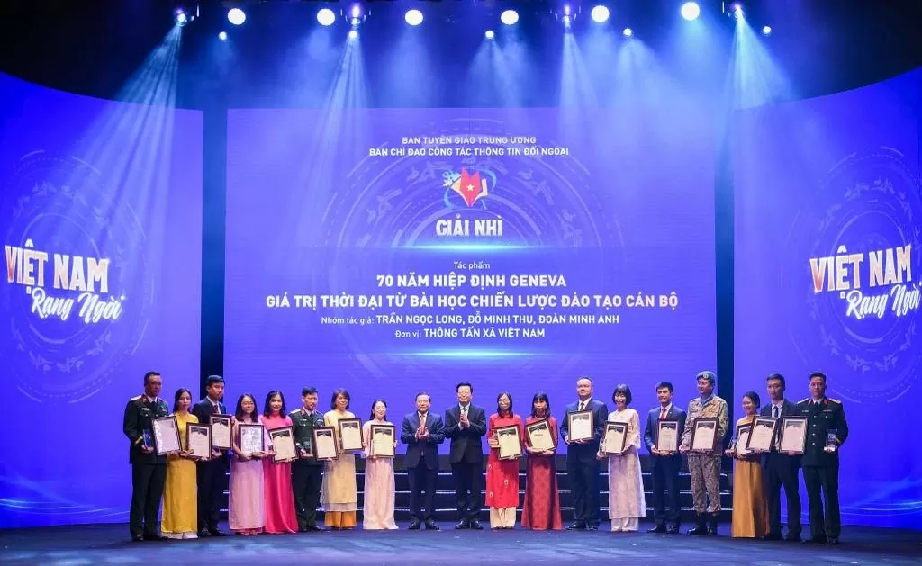 Báo Thế giới và Việt Nam giành 7 Giải thưởng toàn quốc về thông tin đối ngoại lần thứ X Giải thưởng toàn quốc về thông tin đối ngoại lần thứ X: Báo Thế giới và Việt Nam giành 7 giải ở nhiều hạng mục