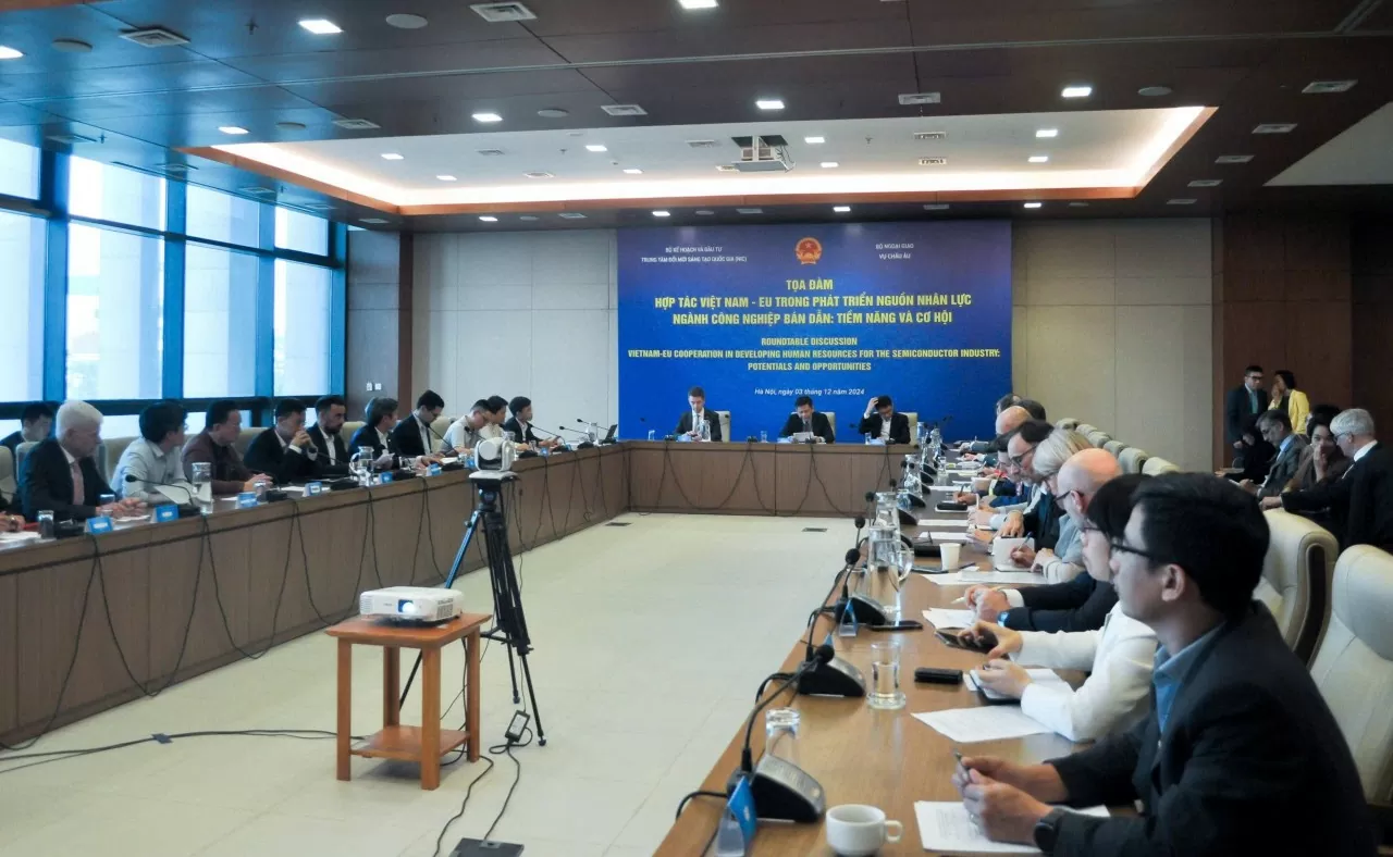 Hợp tác Việt Nam-EU: Hướng tới mục tiêu đào tạo 50.000 kỹ sư bán dẫn đến năm 2030 Hợp tác Việt Nam-EU: Hướng tới mục tiêu đào tạo 50.000 kỹ sư bán dẫn đến năm 2030