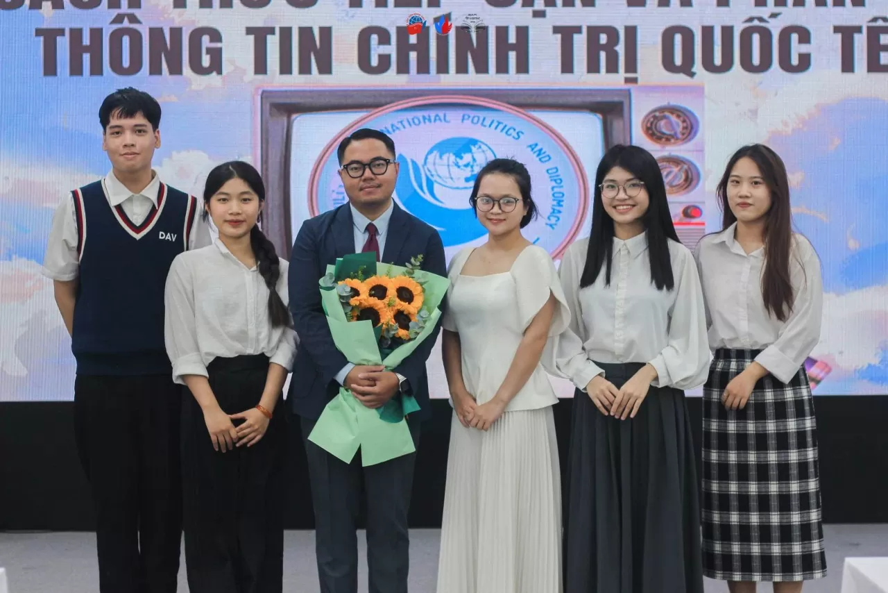 Ngày hội Bản sắc Ngoại giao, DAV's Leaders 2024: Nhân tài hội tụ, bản sắc rạng ngời Ngày hội Bản sắc Ngoại giao, DAV's Leaders 2024: Nhân tài hội tụ, bản sắc rạng ngời