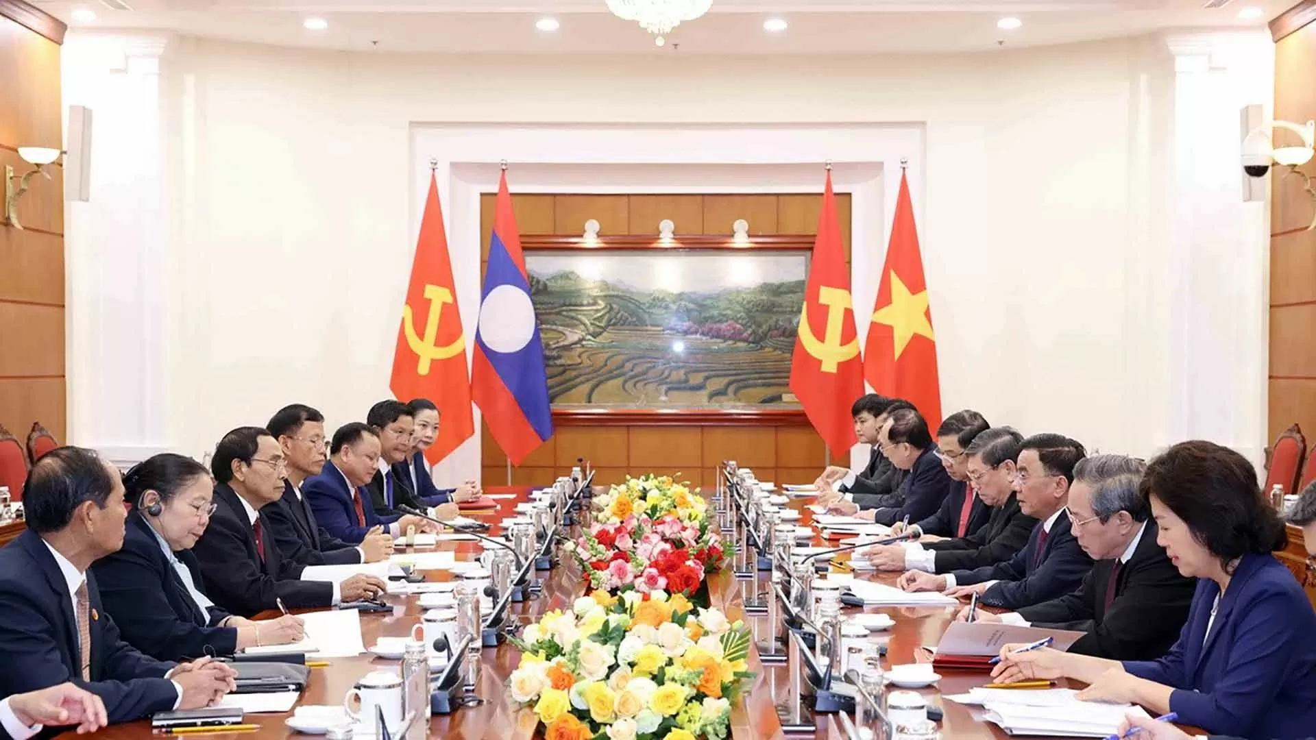 Thường trực Ban Bí thư hội đàm với Thường trực Ban Bí thư Đảng Nhân dân cách mạng Lào Thường trực Ban Bí thư hội đàm với Thường trực Ban Bí thư Đảng Nhân dân cách mạng Lào