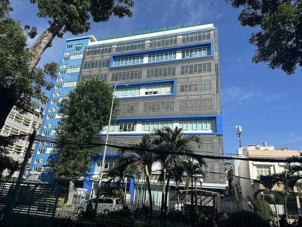 Lương giảng viên Trường Đại học Y khoa Phạm Ngọc Thạch hơn 20 triệu/tháng Lương giảng viên Trường Đại học Y khoa Phạm Ngọc Thạch hơn 20 triệu/tháng