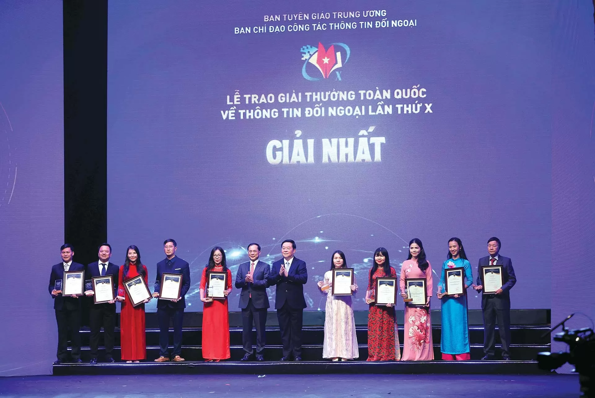 Sứ mệnh định vị Việt Nam trong kỷ nguyên vươn mình Sứ mệnh định vị Việt Nam trong kỷ nguyên vươn mình