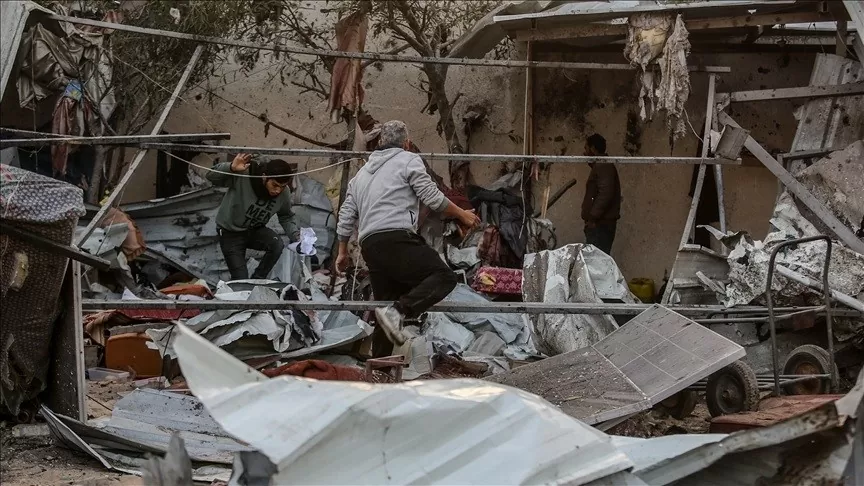 Xung đột ở Gaza: Israel tiếp tục mạnh tay ở Gaza, Tổ chức Ân xá quốc tế cáo buộc 'diệt chủng', Hamas dọa 'vô hiệu hóa' toàn bộ con tin Xung đột ở Gaza: Israel tiếp tục mạnh tay ở Gaza, Tổ chức Ân xá quốc tế cáo buộc 'diệt chủng', Hamas dọa 'vô hiệu hóa' toàn bộ con tin