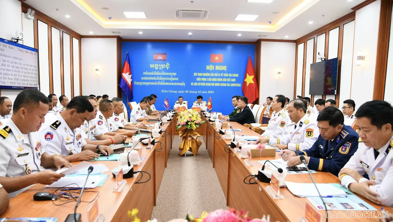 undefined Hải quân Việt Nam - Campuchia rút kinh nghiệm tuần tra chung