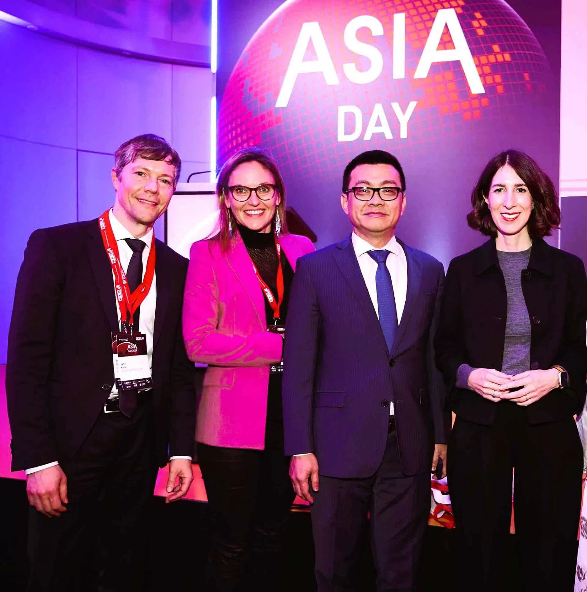 Đại sứ quán Việt Nam tham dự chương trình Ngày châu Á tại Áo Đại sứ quán Việt Nam tham dự chương trình Ngày châu Á tại Áo