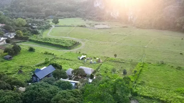 Điểm du lịch trải nghiệm tại thung lũng Liên Minh, Cát Bà. Điểm du lịch trải nghiệm tại thung lũng Liên Minh, Cát Bà.