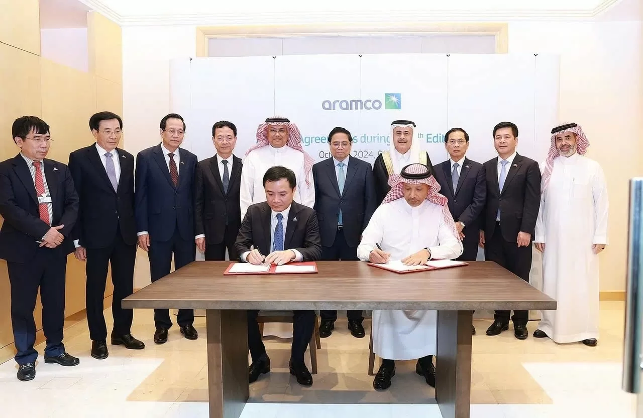 PetroVietnam tháp tùng Thủ tướng Chính phủ làm việc với các công ty dầu khí hàng đầu thế giới ở Trung Đông PetroVietnam tháp tùng Thủ tướng Chính phủ làm việc với các công ty dầu khí hàng đầu thế giới ở Trung Đông