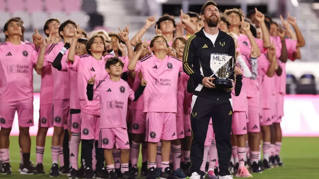 Giúp giúp Inter Miami lập kỷ lục, Messi trở thành Cầu thủ xuất sắc nhất giải bóng đá nhà nghề Mỹ. (Nguồn: Imagn Images)