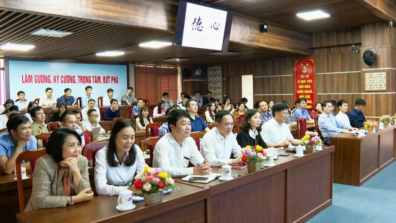 Đảng bộ Sở Thông tin và Truyền thông tỉnh Bắc Ninh sinh hoạt chuyên đề về chuyển đổi số Đảng bộ Sở Thông tin và Truyền thông tỉnh Bắc Ninh sinh hoạt chuyên đề về chuyển đổi số