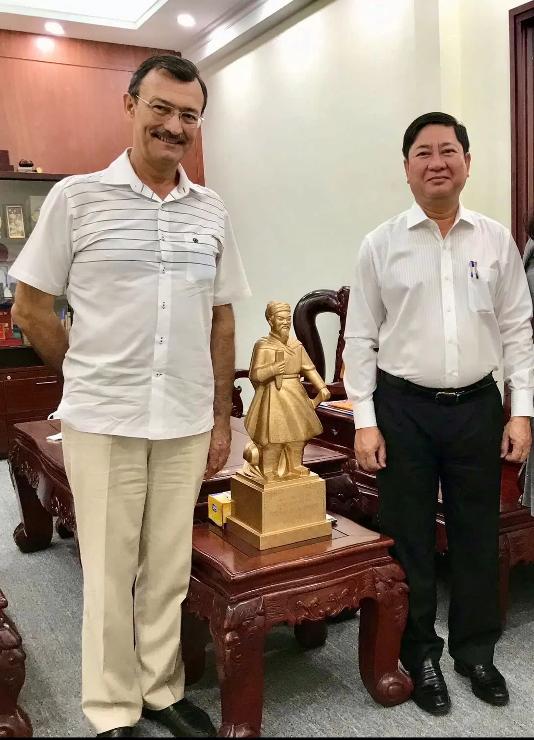 Đưa tình yêu Việt Nam đến tương lai Đưa tình yêu Việt Nam đến tương lai