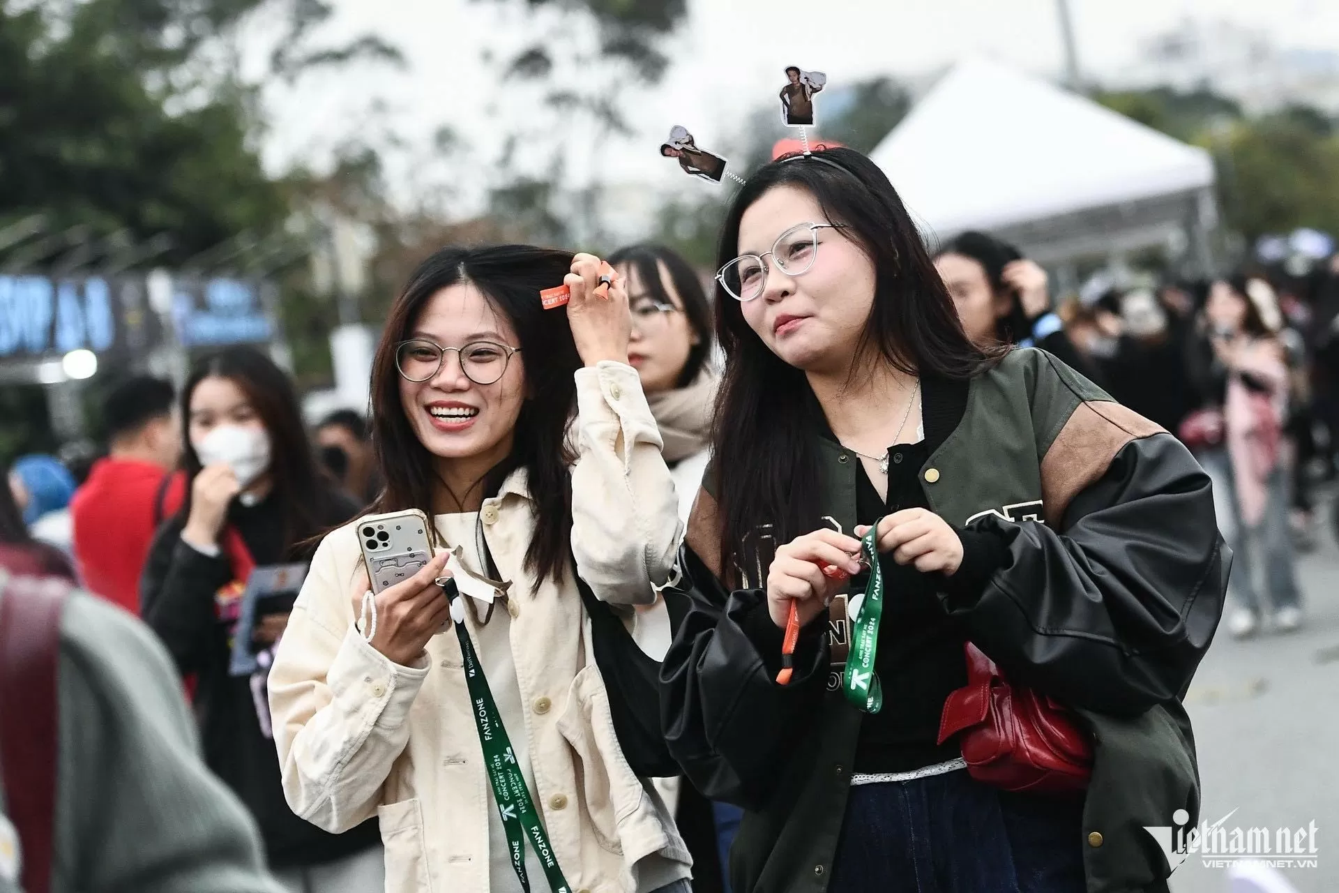 ân văn phòng xin nghỉ làm sớm đi 'đu' Anh trai say hi Dân văn phòng xin nghỉ làm sớm đi 'đu' Anh trai say hi