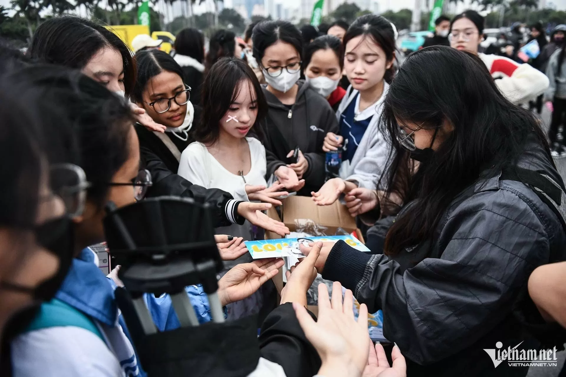 ân văn phòng xin nghỉ làm sớm đi 'đu' Anh trai say hi Dân văn phòng xin nghỉ làm sớm đi 'đu' Anh trai say hi