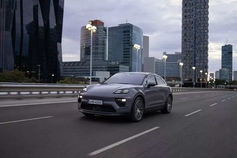 Xe điện Porsche Macan EV sẽ được trình làng tại Lễ hội Âm nhạc Quốc tế HOZO 2024. Xe điện Porsche Macan EV sẽ được trình làng tại Lễ hội Âm nhạc Quốc tế HOZO 2024.