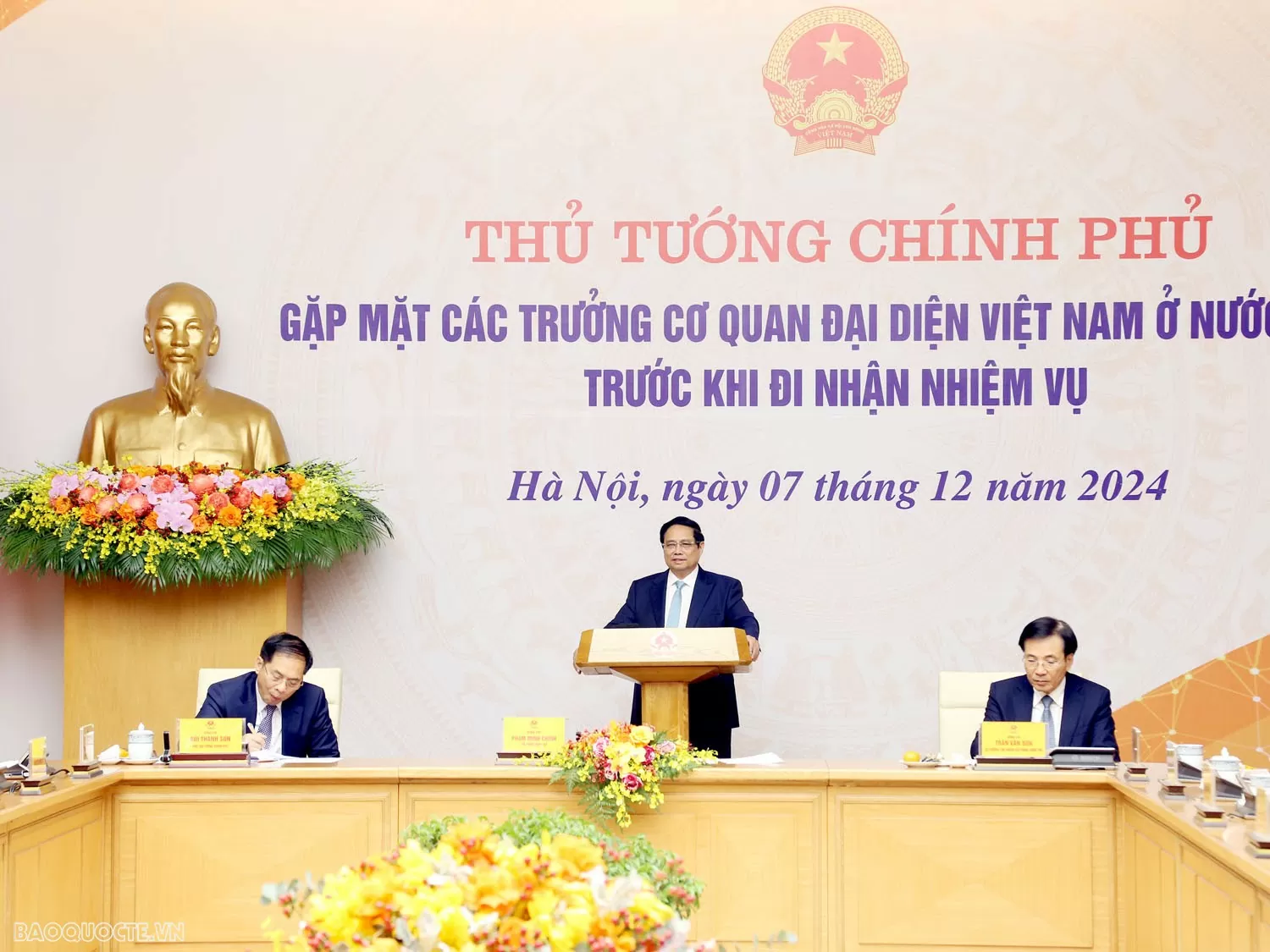 Thủ tướng Phạm Minh Chính gặp, làm việc với Đoàn trưởng cơ quan đại diện Việt Nam ở nước ngoài Thủ tướng Phạm Minh Chính gặp, làm việc với các Đại sứ, Trưởng Cơ quan đại diện Việt Nam ở nước ngoài