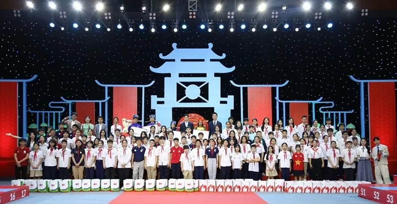 Nữ sinh đến từ THCS Cổ Nhuế 2 thắng cuộc thi Daesang Trạng Nguyên tuổi 13 Nữ sinh đến từ THCS Cổ Nhuế 2 thắng cuộc thi Daesang Trạng Nguyên tuổi 13