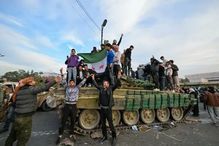 Phe đối lập chiếm đài truyền hình Syria, ra ‘Tuyên bố số 1’, Mỹ theo dõi chặt chẽ Phe đối lập chiếm đài truyền hình Syria, ra ‘Tuyên bố số 1’, Mỹ theo dõi chặt chẽ