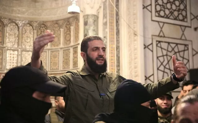 Tình hình Syria: Mỹ tiến hành hàng loạt cuộc không kích, tính toán bước tiếp theo; 'ông trùm' phe đối lập xuất hiện trước công chúng Tình hình Syria: Mỹ tiến hành hàng loạt cuộc không kích, tính toán bước tiếp theo; 'ông trùm' phe đối lập xuất hiện trước công chúng