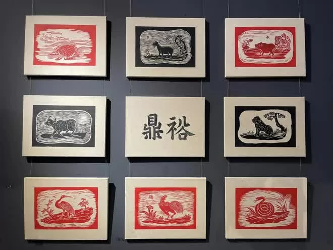 Triển lãm ‘Âm Vọng’: Cảm hứng nghệ thuật đương đại từ 'bách khoa toàn thư' bằng đồng của Việt Nam Triển lãm ‘Âm Vọng’: Cảm hứng nghệ thuật đương đại từ 'bách khoa toàn thư' bằng đồng của Việt Nam