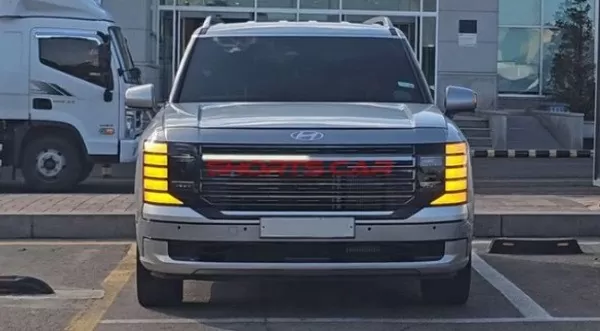 Cận cảnh Hyundai Palisade 2025 lộ diện trên đường phố Cận cảnh Hyundai Palisade 2025 lộ diện trên đường phố