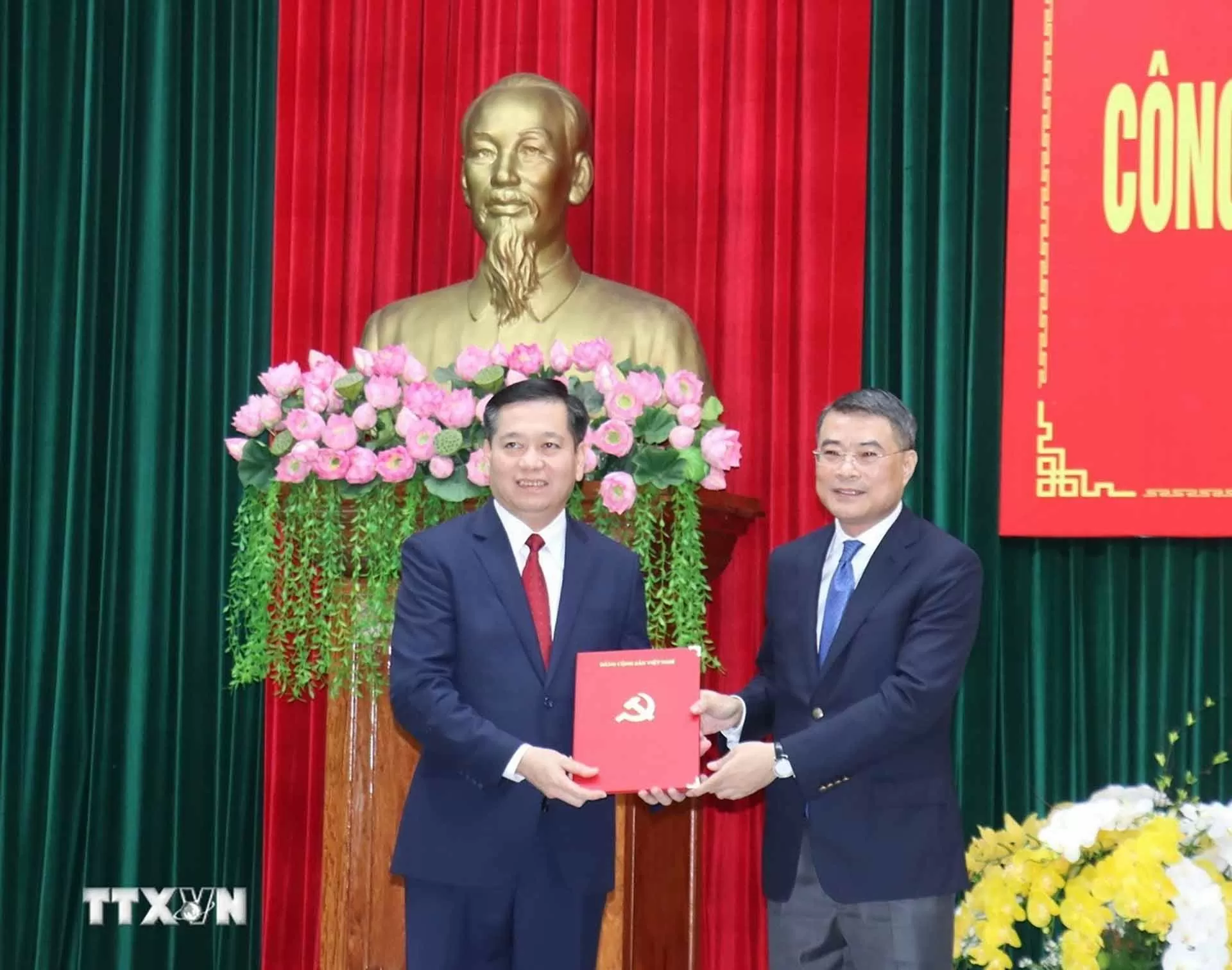 Bí thư Đảng ủy Khối doanh nghiệp Trung ương Nguyễn Long Hải giữ chức Bí thư Tỉnh ủy Quảng Trị Bí thư Đảng ủy Khối doanh nghiệp Trung ương Nguyễn Long Hải giữ chức Bí thư Tỉnh ủy Quảng Trị