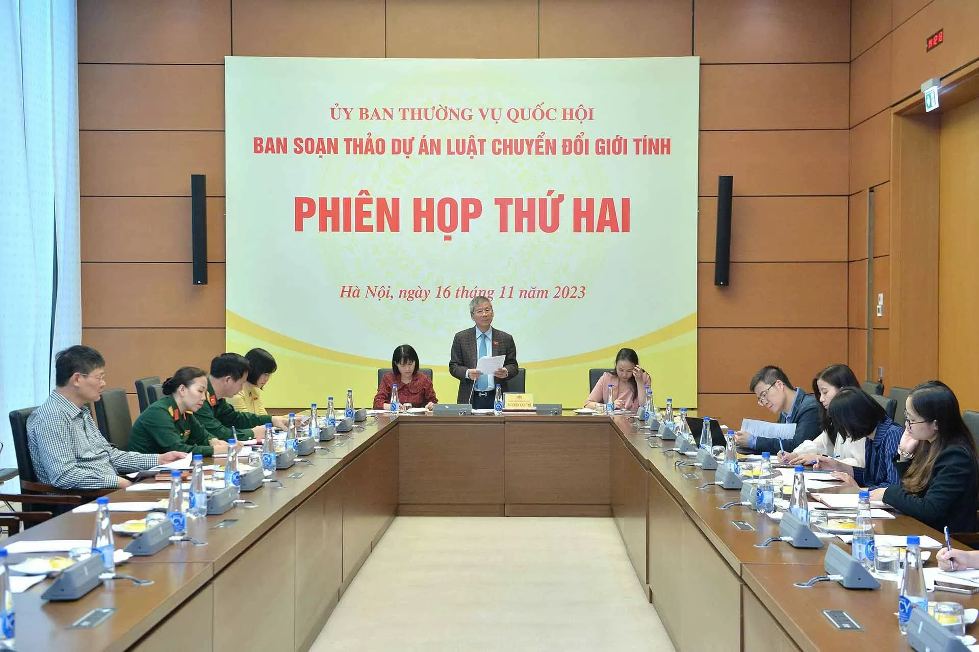 Quyền chuyển đổi giới tính trong pháp luật một số quốc gia - Một số gợi mở cho Việt Nam