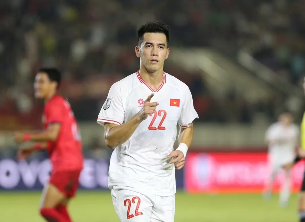 Lào 1 - 4 Việt Nam: Thắng nhưng không dễ Lào 1 - 4 Việt Nam: Thắng nhưng không dễ