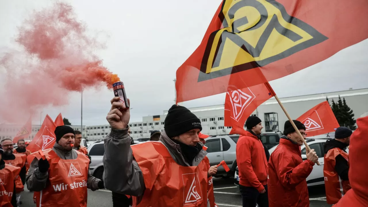 Điểm tin thế giới sáng 10/12: Nga bàn giao tàu khinh hạm cho Ấn Độ, thảm sát tại Haiti, Australia chống chủ nghĩa bài Do Thái Điểm tin thế giới sáng 10/12: Nga bàn giao tàu khinh hạm cho Ấn Độ, thảm sát tại Haiti, Australia chống chủ nghĩa bài Do Thái