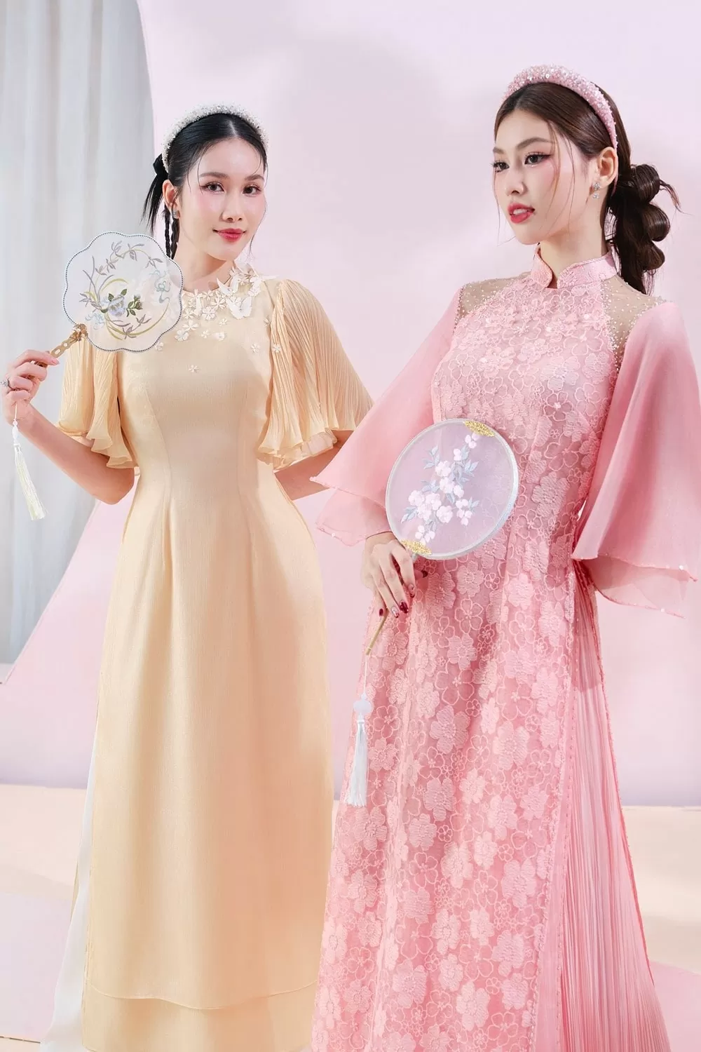Lương Thùy Linh, Phương Anh 'phá cách' với áo dài Tết thêu đính độc đáo Lương Thùy Linh, Phương Anh 'phá cách' với áo dài Tết thêu đính độc đáo