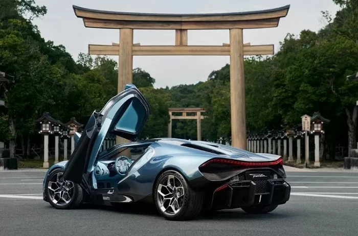 Cận cảnh siêu xe Bugatti Tourbillon vừa ra mắt tại châu Á, giá bán 102,13 tỷ đồng Cận cảnh siêu xe Bugatti Tourbillon vừa ra mắt tại châu Á, giá bán 102,13 tỷ đồng