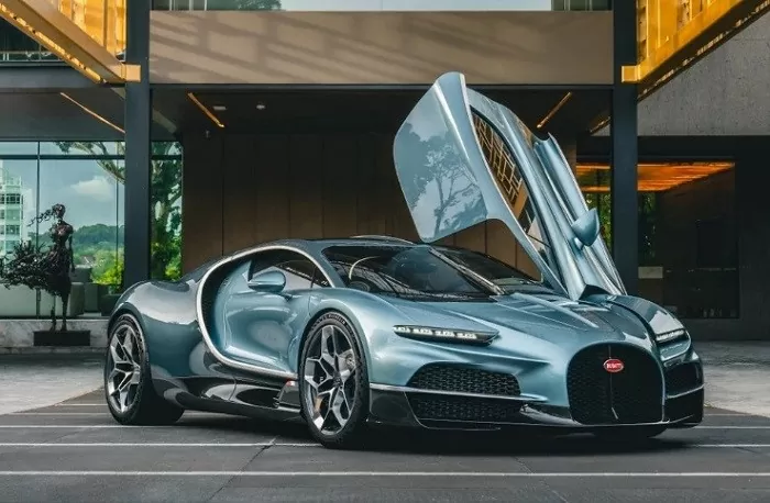 Cận cảnh siêu xe Bugatti Tourbillon vừa ra mắt tại châu Á, giá bán 102,13 tỷ đồng Cận cảnh siêu xe Bugatti Tourbillon vừa ra mắt tại châu Á, giá bán 102,13 tỷ đồng
